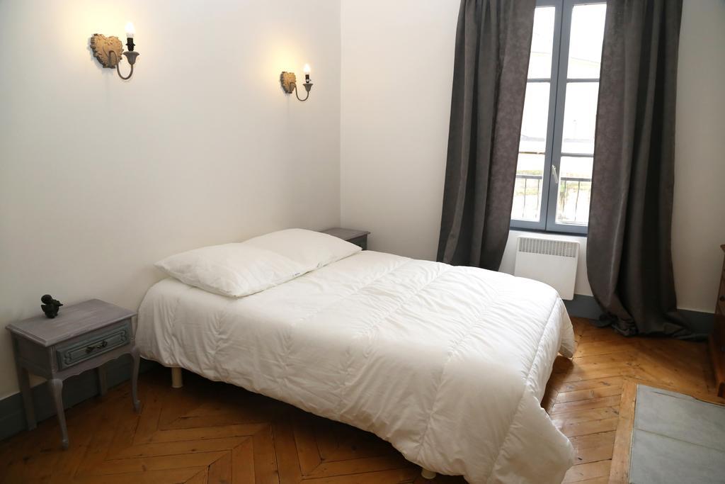 Appartement Bourgeois องเฟลอร์ ภายนอก รูปภาพ