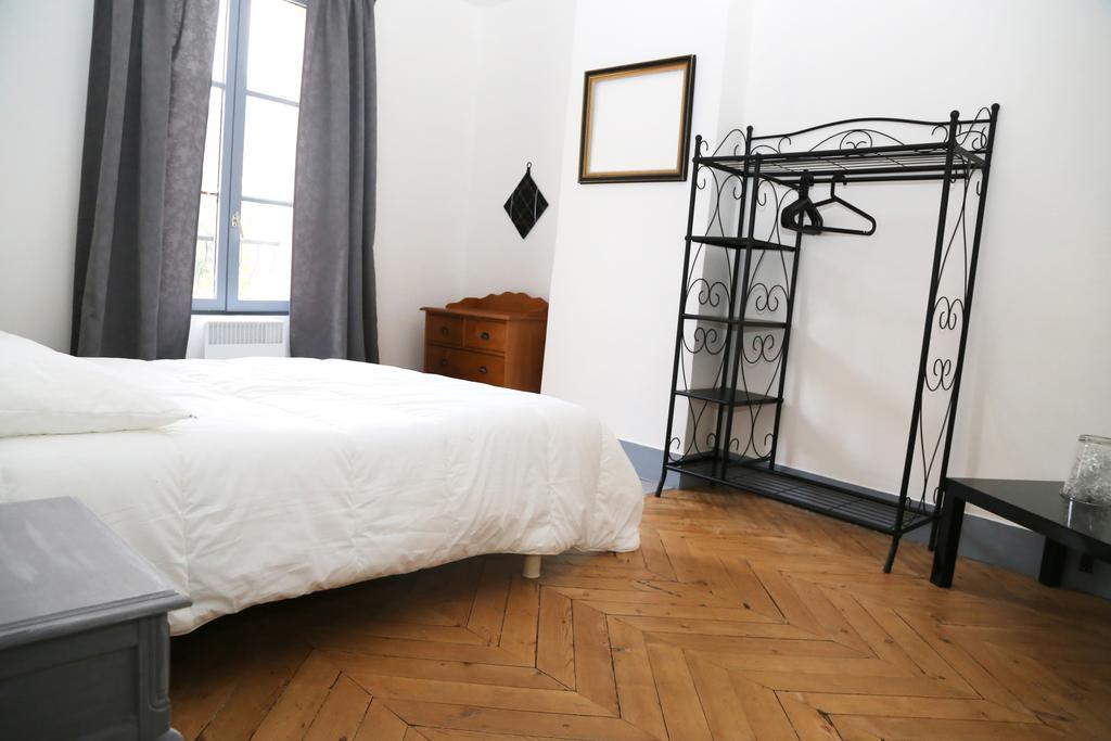 Appartement Bourgeois องเฟลอร์ ภายนอก รูปภาพ