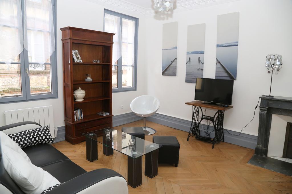 Appartement Bourgeois องเฟลอร์ ภายนอก รูปภาพ