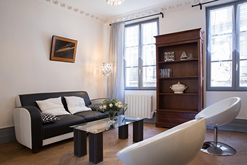 Appartement Bourgeois องเฟลอร์ ภายนอก รูปภาพ
